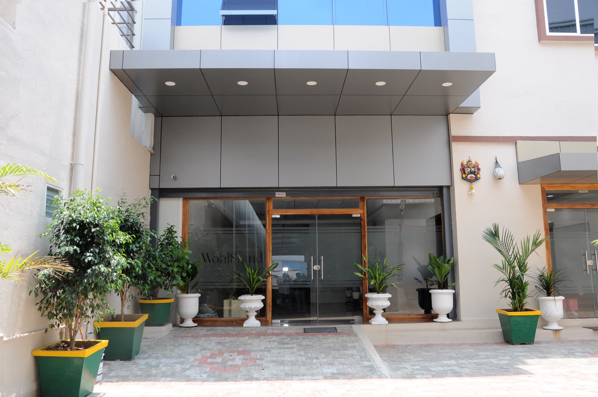 Entrance of the WohlStand Pharma building